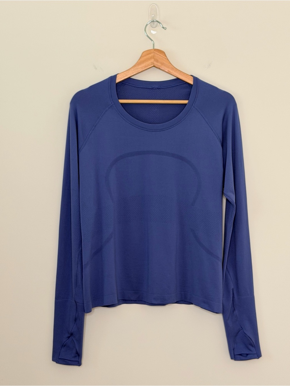 Lululemon Swiftly Tech Long-Sleeve Shirt 2.0
Hip Length gym running size 14 - Picture 5 of 8